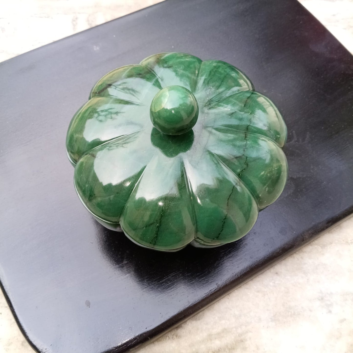 Mughal Green Columbine Jade Bowl with Lid – Handcrafted Natural Jade Stone Decorative Storage Bowl for Luxury Décor & Gifting