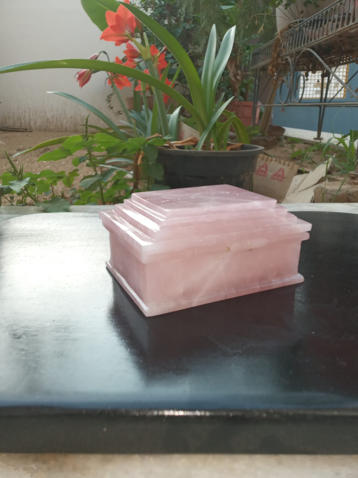 Premium Rose Quartz Mughal Jewellery Box – Handcrafted Natural Gemstone Storage Box for Rings & Luxury Gifting
