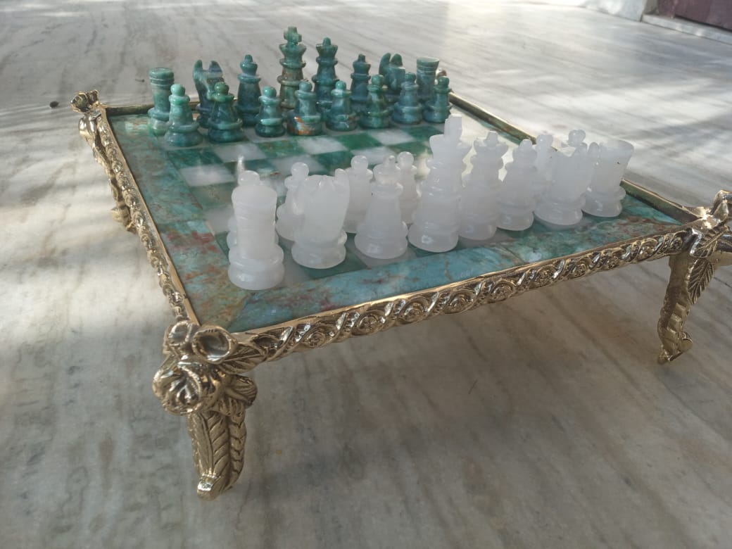 Sahaj Hast Handcrafted Green Jasper & White Quartz Stone Chess Set – With Brass Stand & Storage Box - ART AKASHA STUDIO