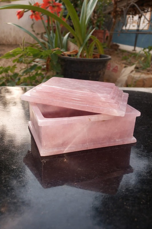 Premium Rose Quartz Mughal Jewellery Box – Handcrafted Natural Gemstone Storage Box for Rings & Luxury Gifting