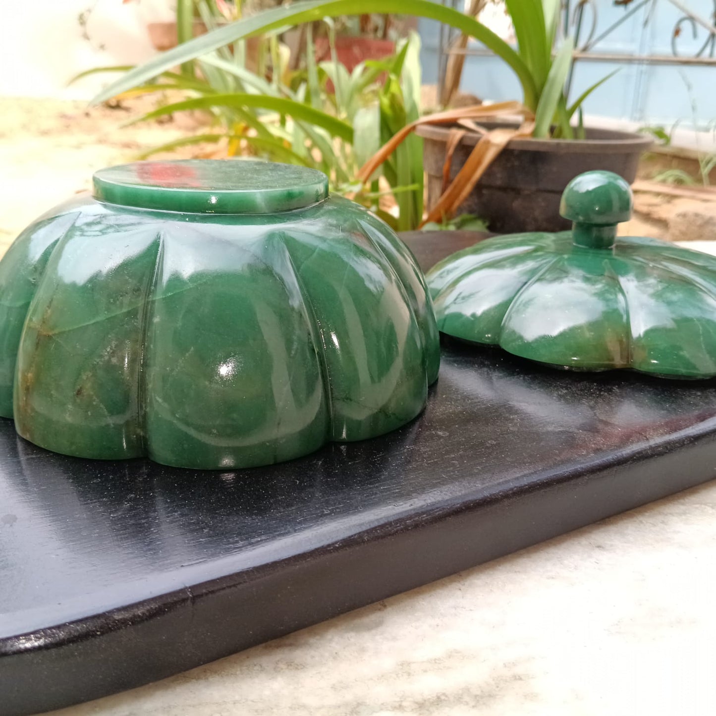 Mughal Green Columbine Jade Bowl with Lid – Handcrafted Natural Jade Stone Decorative Storage Bowl for Luxury Décor & Gifting