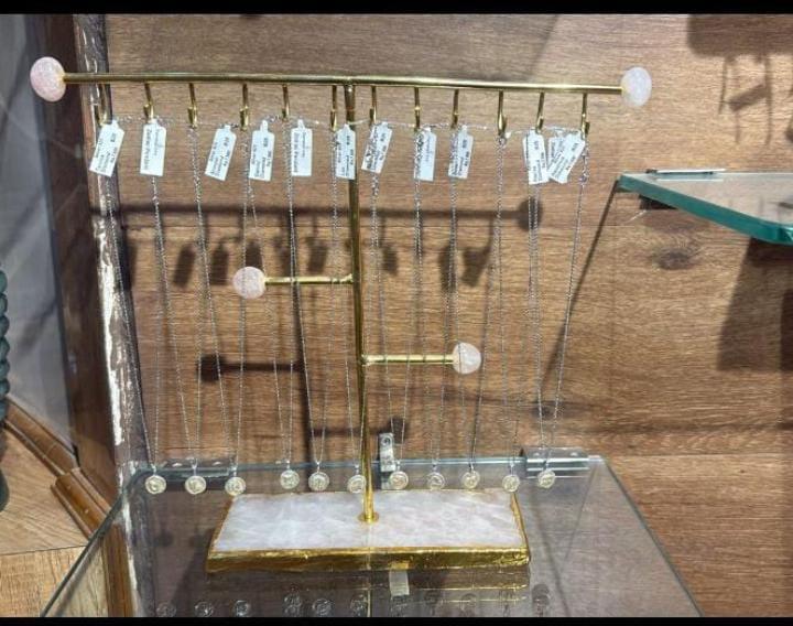 Sahaj Hast Gold-Plated Jewellery Stand with Rose Quartz Base – Handcrafted Luxury Jewellery Organizer